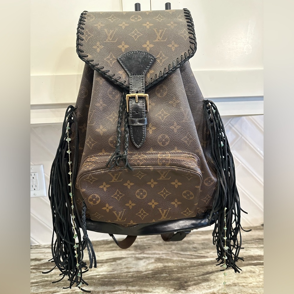AUTHENTIC revamped Louis Vuitton Montsouris GM